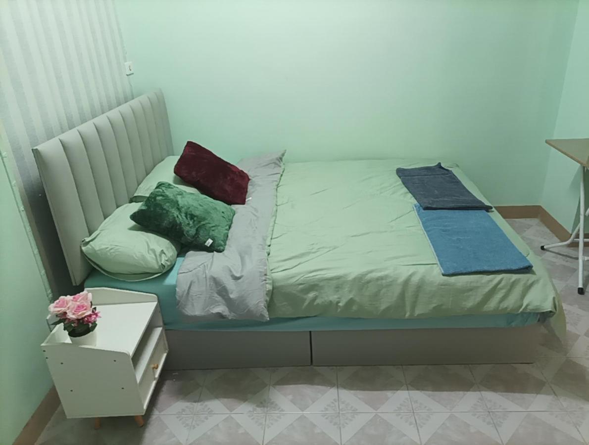 Appartement Jatuporn A2 à Rangsit Extérieur photo