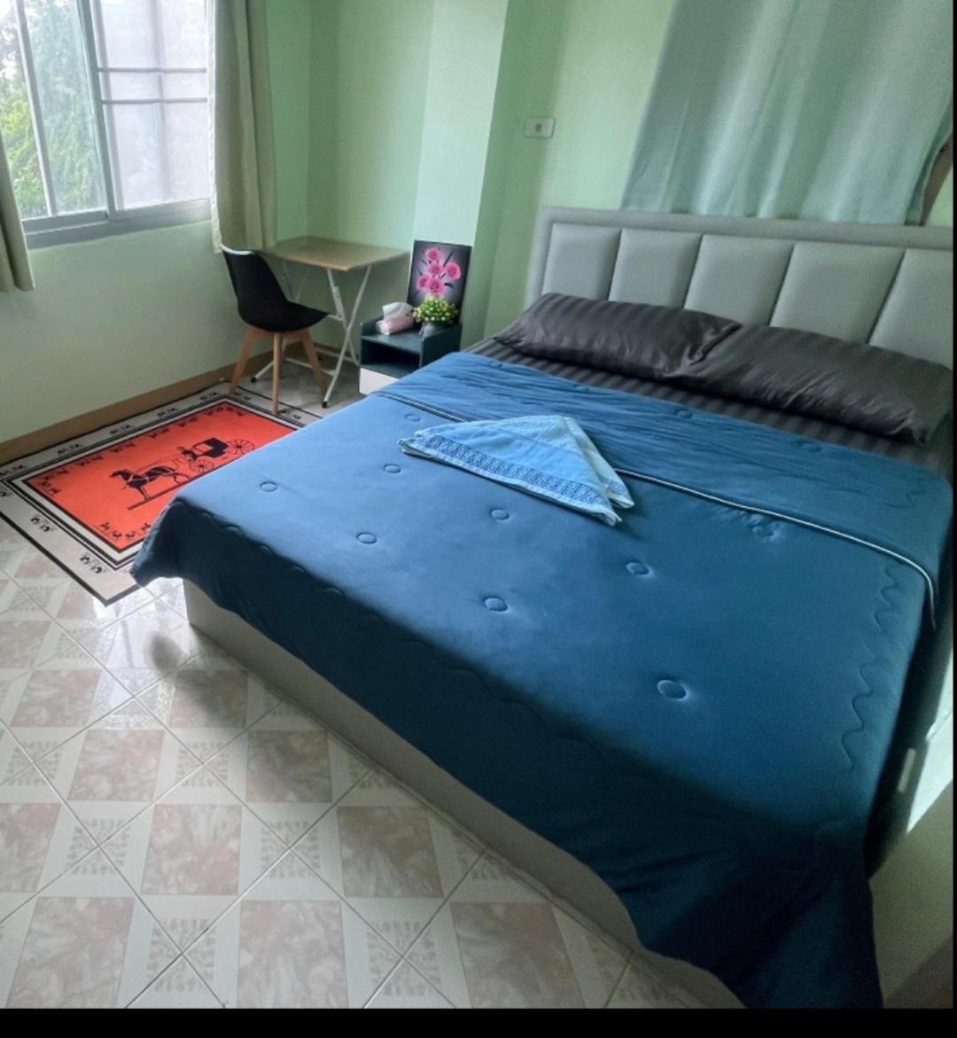 Appartement Jatuporn A2 à Rangsit Extérieur photo